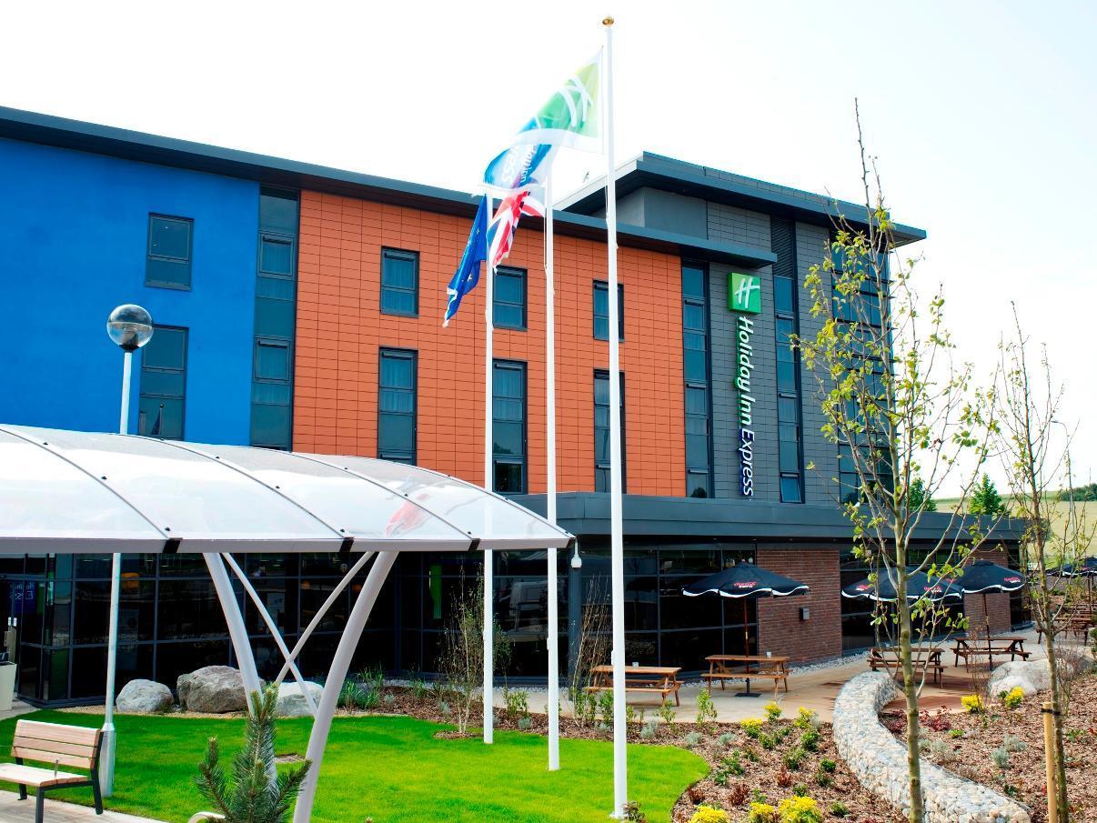 Holiday Inn Express Dunstable, An Ihg Hotel Екстер'єр фото