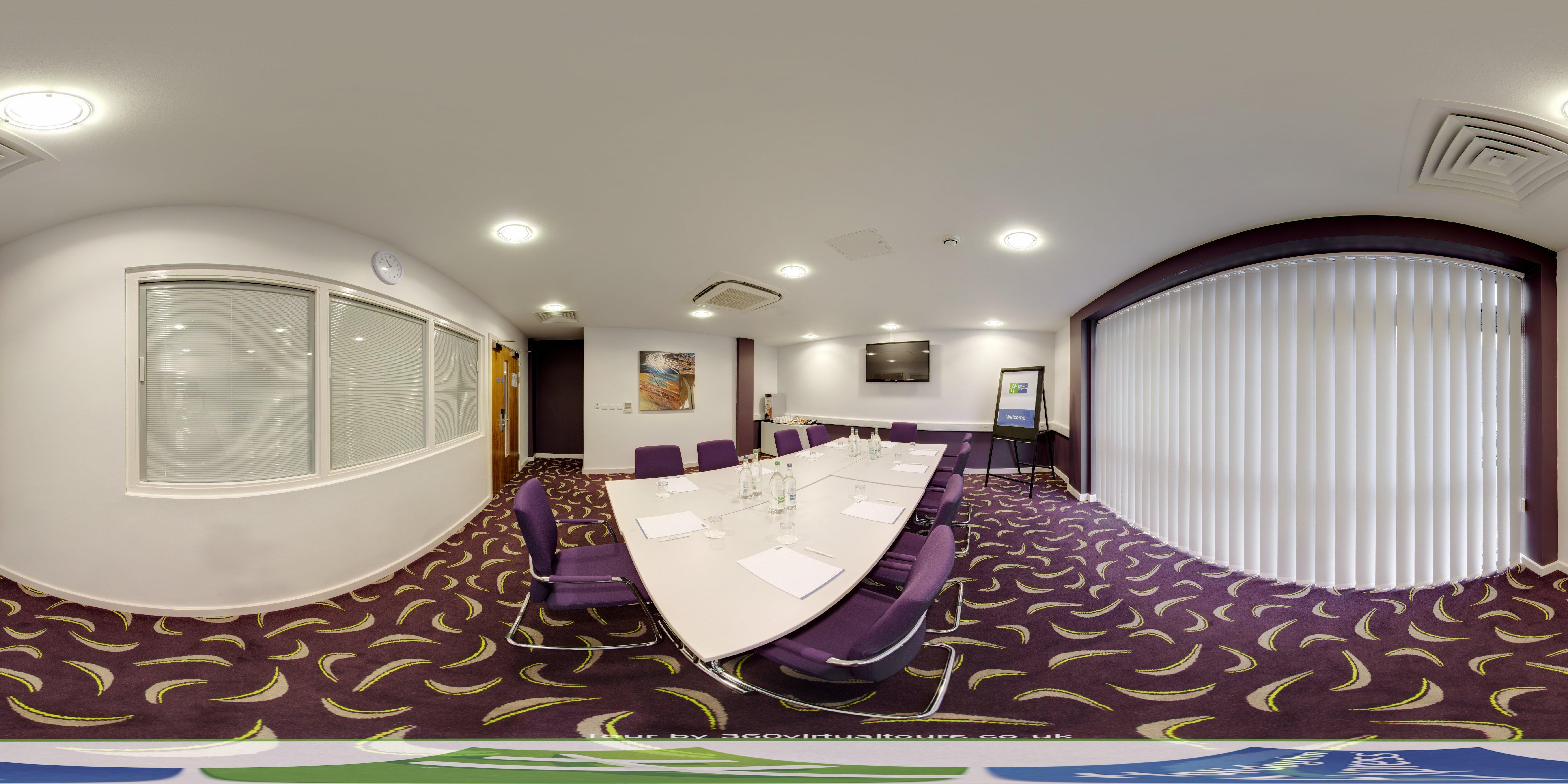 Holiday Inn Express Dunstable, An Ihg Hotel Екстер'єр фото