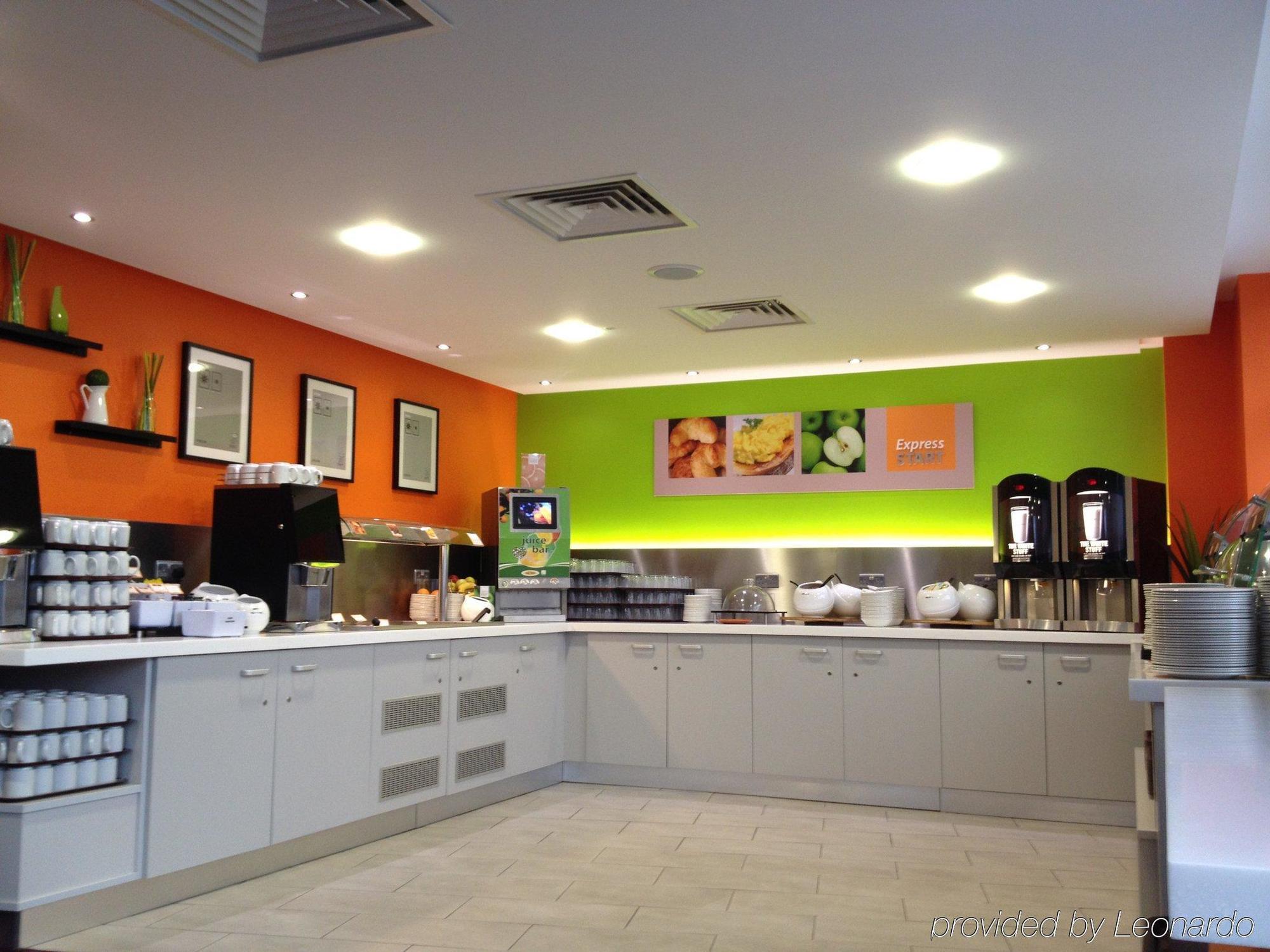 Holiday Inn Express Dunstable, An Ihg Hotel Екстер'єр фото