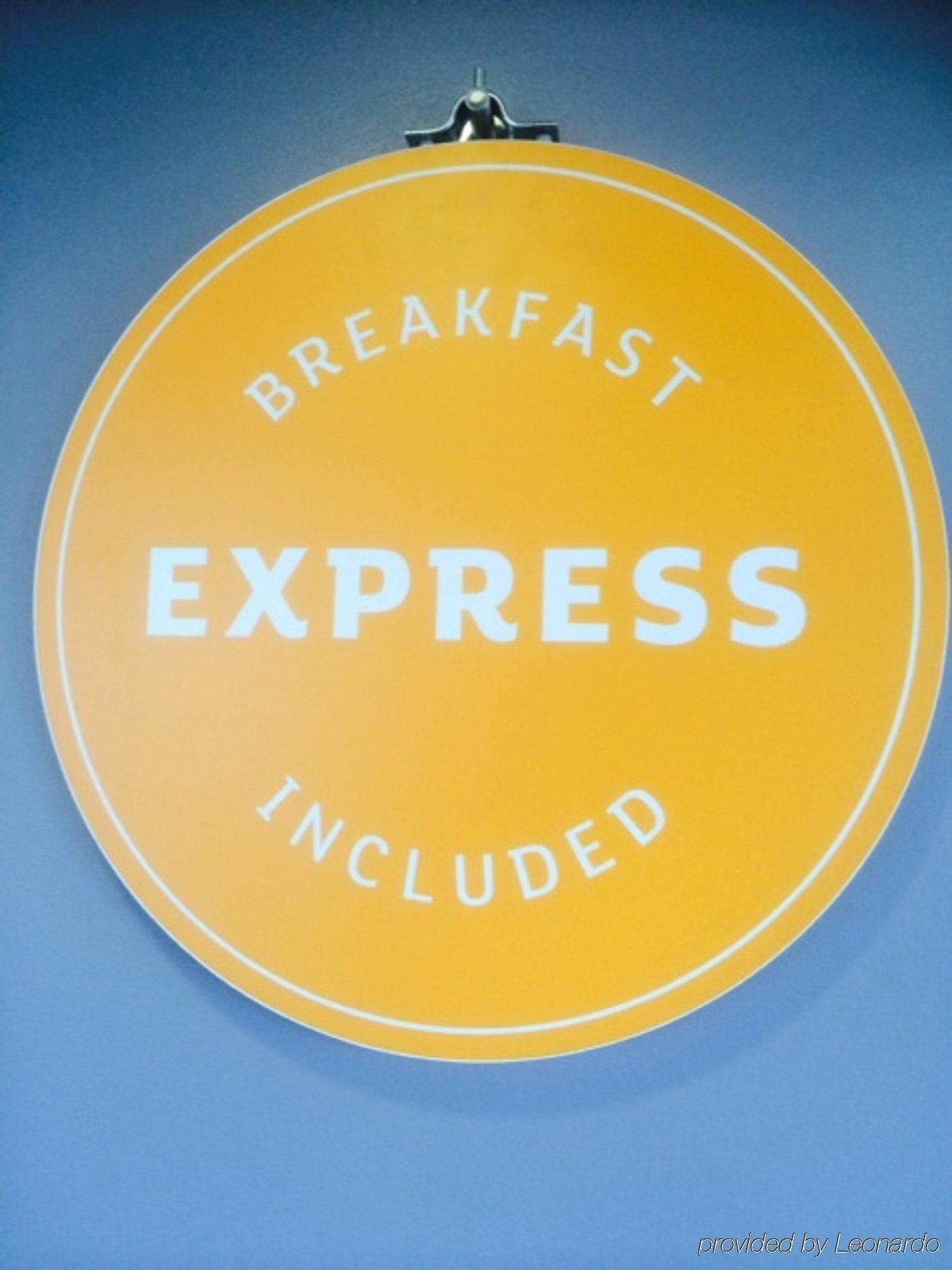 Holiday Inn Express Dunstable, An Ihg Hotel Екстер'єр фото